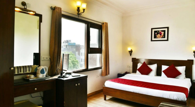 Hotel Sapphire