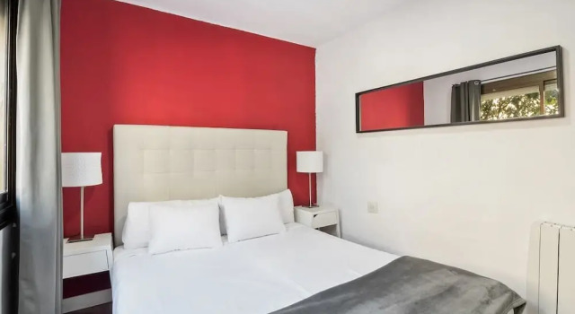 Comfortable 2 Bedroom Flat Near Florida Station, Забронировать Отель Отели в центре Оспиталет-де-Льобрегат, в центре