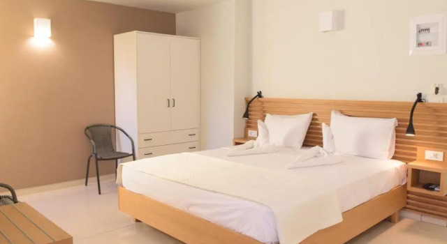 Семейный номер Standard с балконом Mithos Premium Rooms