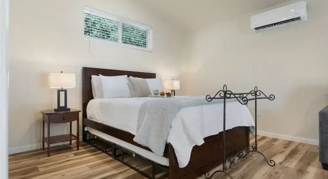 Kleines Hauschen - Cozy Hideaway 6 min to Downtown