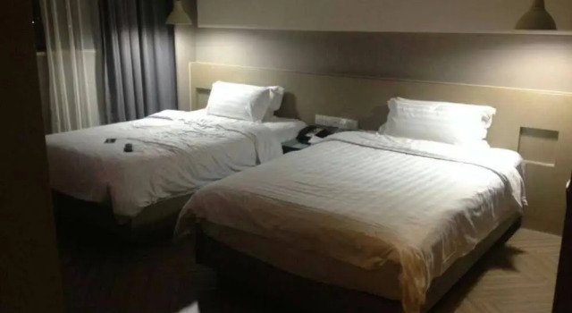 Nanyuan Chain Inn Chengnan Road, Prenota Hotel Hotel a Ningbo con parcheggio, Parcheggio