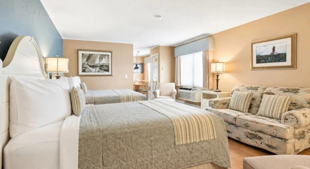 Студия Deluxe Pier 7 Condominiums