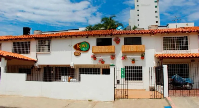 Hostal Kiwi B&B, Rezervovat Penzión se snídaní Hotely v Magdalena s parkováním, Parkování