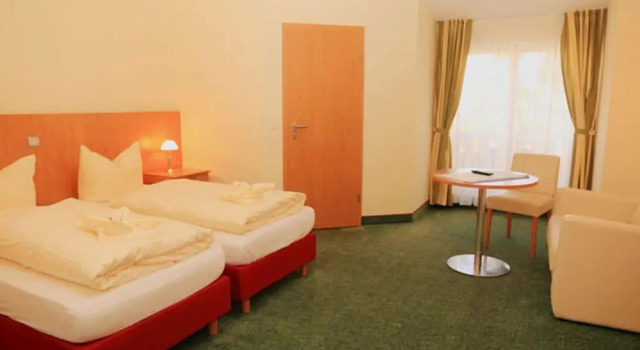 Двухместный номер Economy с красивым видом из окна Strandhotel & Restaurant Mirow