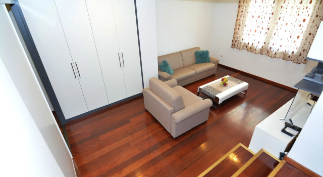 Apartments Tropicoco, Buchen Sie Ferienwohnung Hotels in Bezirk Tivat mit Parkplatz, Parkplätze