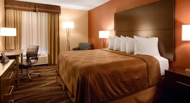 Четырёхместный номер Standard Best Western Maple City Inn