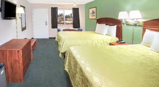 Номер Days Inn by Wyndham Ontario Airport