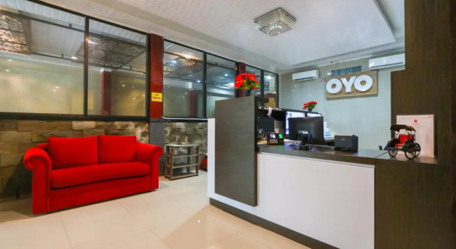 Oyo 3239 Jc Hotel