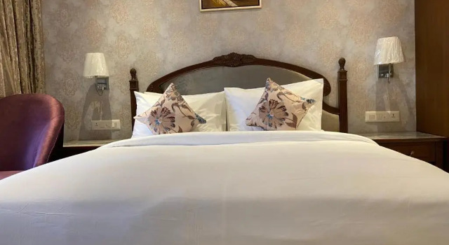 Номер Standard с балконом Grand Victoria The Fern Resort & Spa, Panchgani