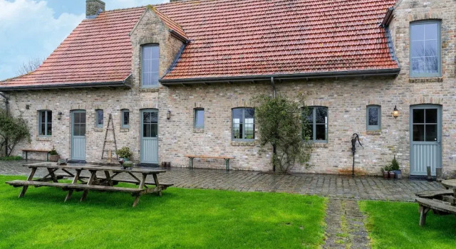 Вилла Comfortable Group Home With Large Garden