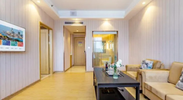 Люкс Business Vienna International Hotel (Changsha Airport)