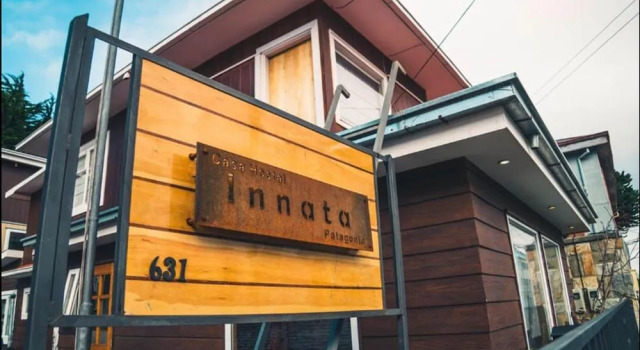 Innata Patagonia Casa Hostal, Забронировать Отель Отели Patagonia с парковкой, Парковка