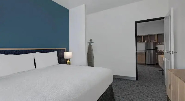 Двухместный люкс c 1 комнатой TownePlace Suites by Marriott Phoenix Glendale Sports & Entertainment District