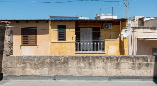 Appartamento nel centro storico di Sciacca, Book Apartment Hotels in Sicily with Parking, Parking
