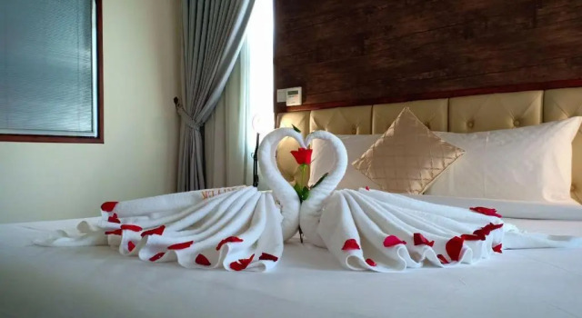 Двухместный номер Deluxe с балконом и с видом на реку LCS Hotel & Apartment