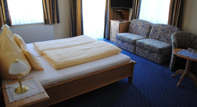 Hotel-Pension Falkensteiner