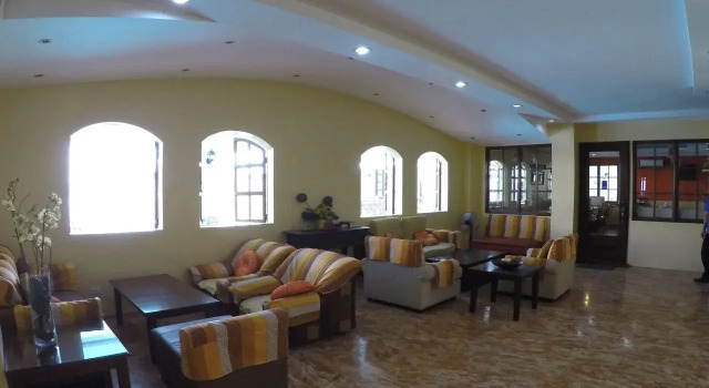 Ivory Hotel and Suites, Reservar Hotel Tuguegarao 