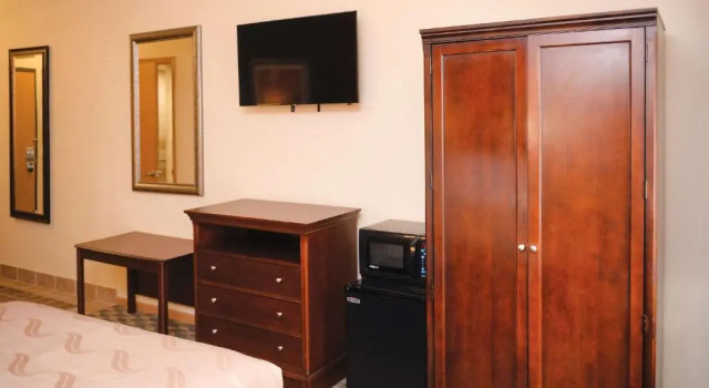 Номер Standard Quality Inn & Suites Ames Conference Center Near ISU Campus