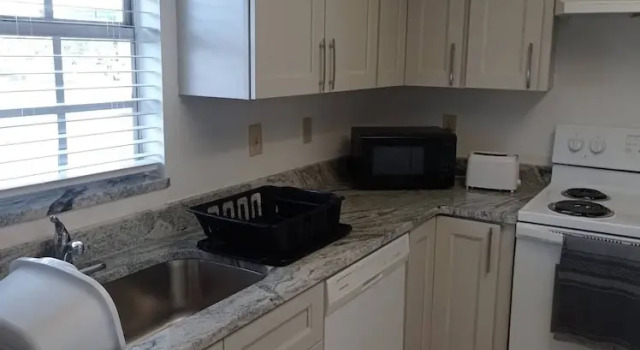 Апартаменты Palm Manor Resort - Unit 6-203