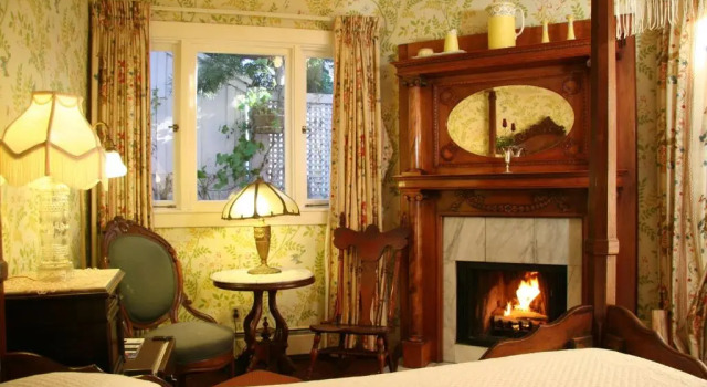 Двухместный номер Standard с видом на сад Martine Inn