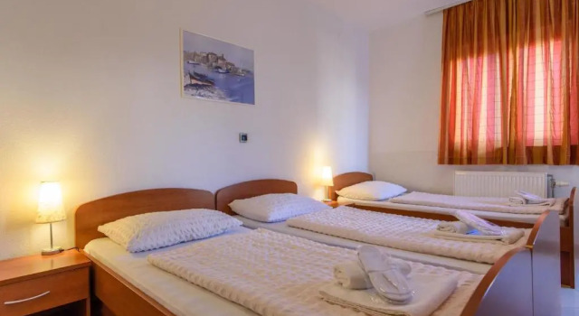Трёхместный номер Standard с балконом Hotel B&B Villa Paula
