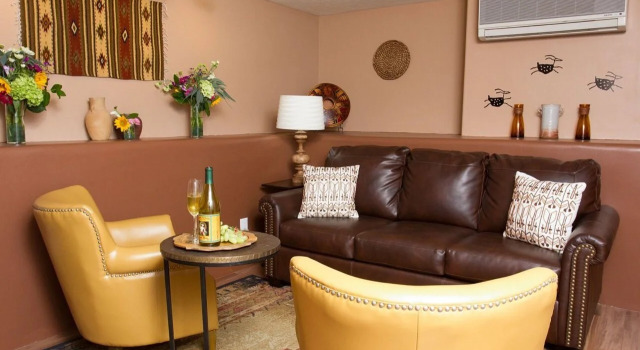 Inn On The Paseo