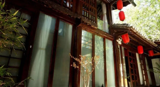 Lijiang Shu He Huanxi Inn, Забронировать Отель Лицзян Юньнань, рядом с Улица Сквер-стрит Древнего города Даянь