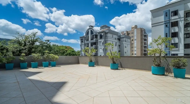 Apt em Cond c/ piscina aquecida em Floripa CUR0716