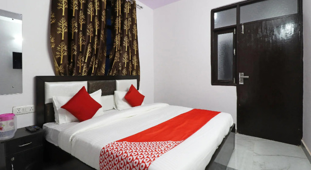 OYO 47524 Hotel Signature Village