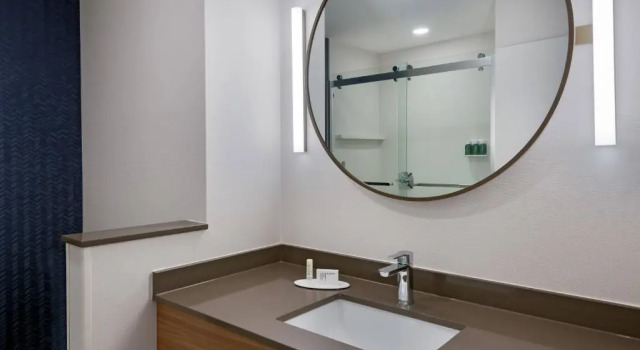 Четырёхместный номер Standard Fairfield Inn & Suites Charlotte Monroe