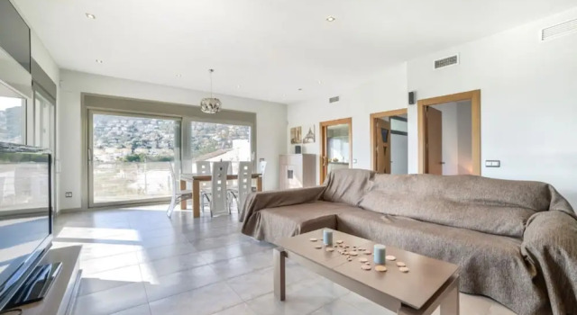Villa - 5 Bedrooms with Pool, WiFi and Sea views - 105047, Забронировать Вилла Отели Кальпе с бассейном, Бассейн
