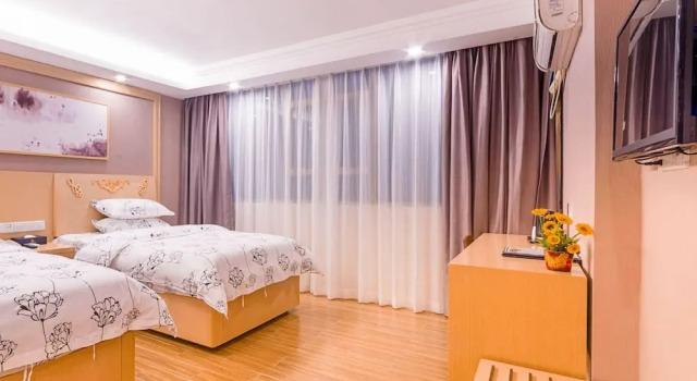 Двухместный номер Deluxe Borrman Hotel Guangzhou Airport