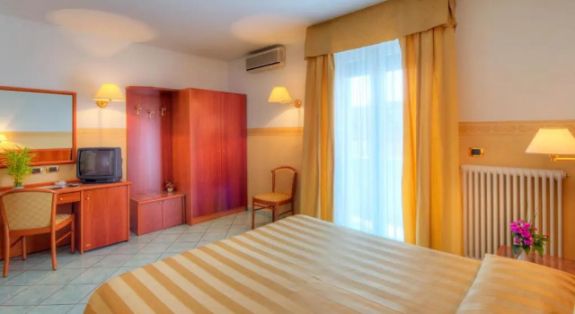 Двухместный номер Standard с балконом Hotel Caminetto