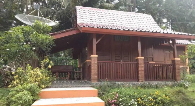Rupan Homestay, Rezervasyon Otel Glagah East Java
