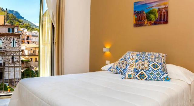 Taormina Bedda Rooms, Забронировать Отель Бизнес-отели Таормина, рядом с Ancient Theatre of Taormina, 4* 5*
