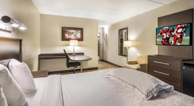 Двухместный номер Premium Red Roof Inn PLUS+ Boston - Woburn/ Burlington