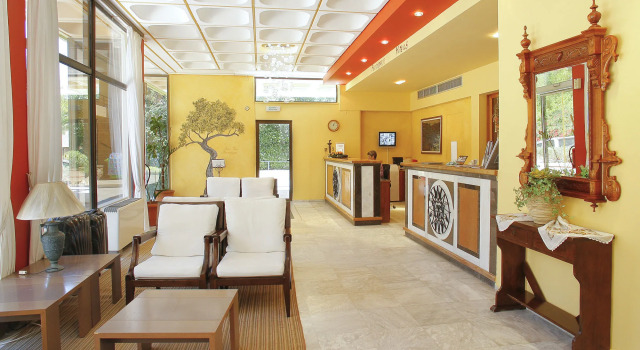 Golden Sand Hotel