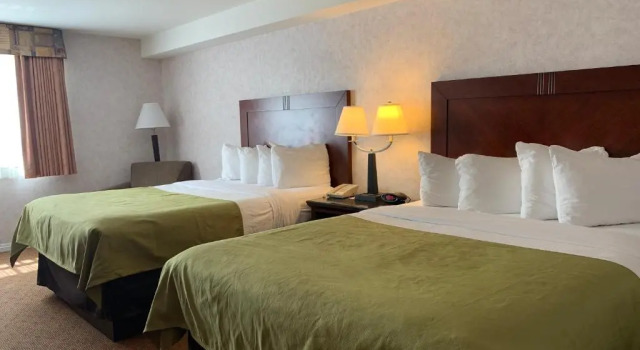 Четырёхместный номер Standard Prestige Aberdeen Lodge Kamloops