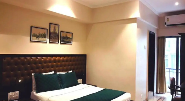 Номер Economy West End Hotel