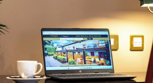 Двухместный номер Standard Court Yard Hotel