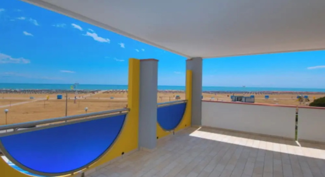 Amazing Penthouse With Hydro-massage, Prenota Appartamento Hotel a Veneto con parcheggio, Parcheggio