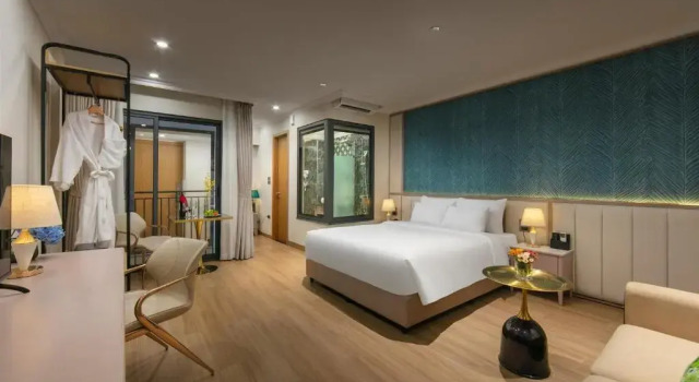 Люкс Dong Xuan Boutique Hotel