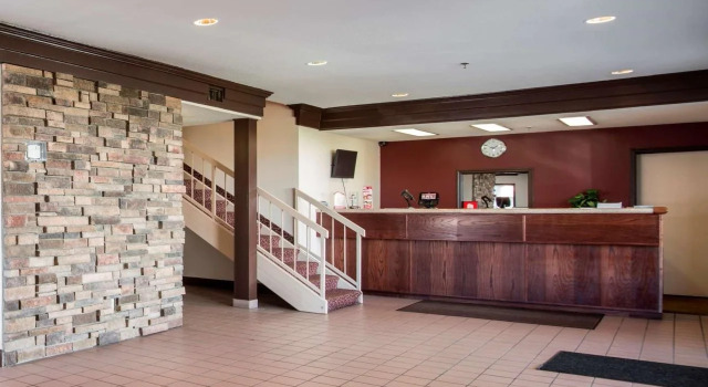 Guesthouse Inn, Book Hotel Fort Wayne Indiana