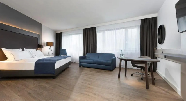 Трёхместный номер Standard Holiday Inn Berlin City-West by IHG