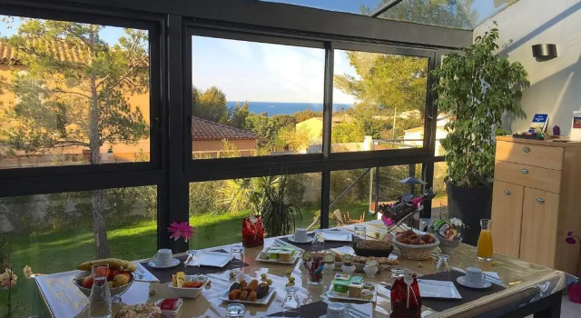 Люкс LESCALE COTE BLEUE B&B AND Spa