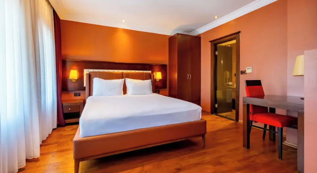 Трёхместный номер Comfort c 1 комнатой Mangana Konak Hotel