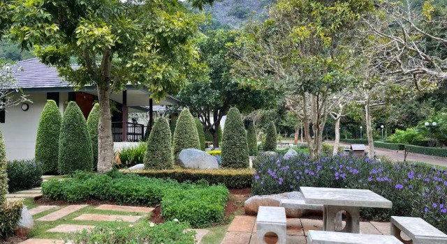 Коттедж Khaokhab Lodge