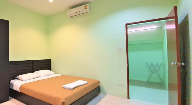 Chalong Stay Well by Palai Seafood