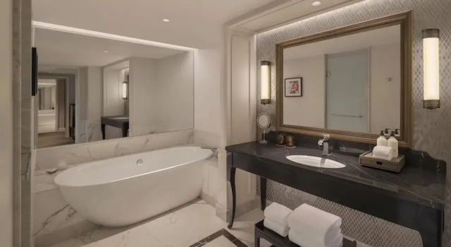 Номер Deluxe Kahavadi Chiang Rai, Curio Collection By Hilton