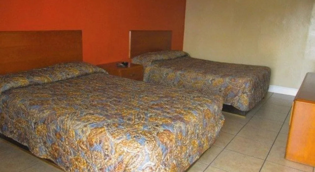 Regency Inn, Buchen Sie Hotel Monroe Louisiana